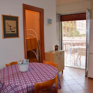 https://appartamento-giardini-naxos.sicilyhotelsitaly.net