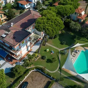 https://hotel-la-palma-lido-di-camaiore.it-tuscanyhotel.com