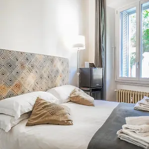 https://mecenate-rooms.it-romehotels.com